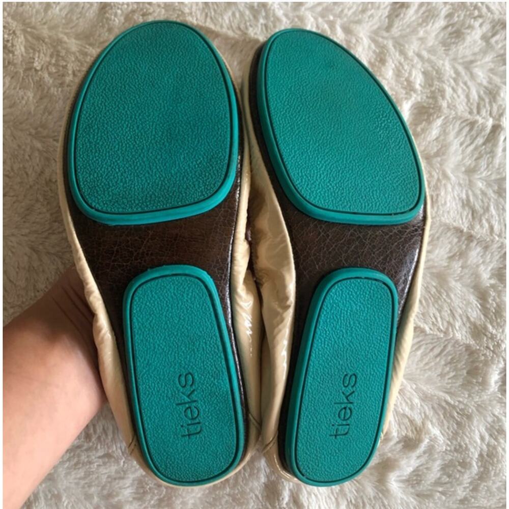 Tieks Biscotti Patent Size 7 Great Condition - Picture 4 of 6